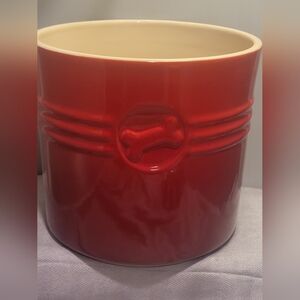 Cherry Red Le Creuset 2QT Food Container **Missing Lid & Scoop**